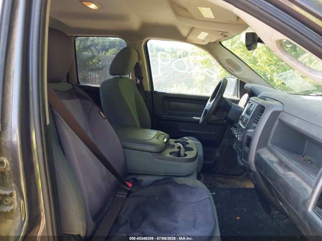 2018 RAM 1500 EXPRESS 4X4 6'4 BOX 5
