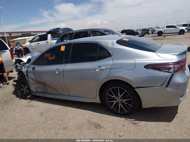 2022 TOYOTA CAMRY SE AWD 14