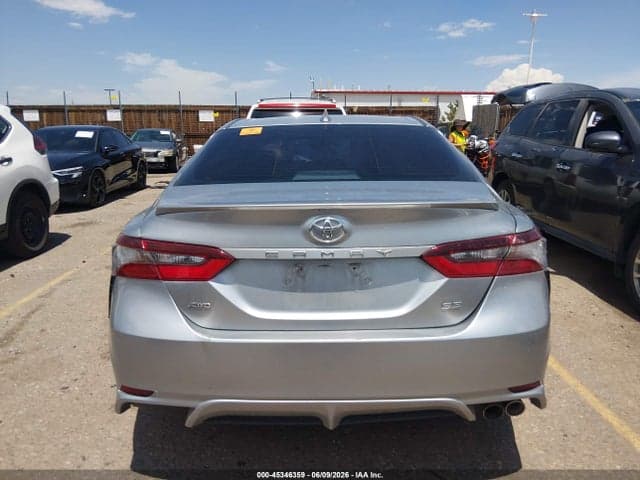 2022 TOYOTA CAMRY SE AWD 16