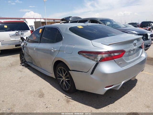 2022 TOYOTA CAMRY SE AWD 3