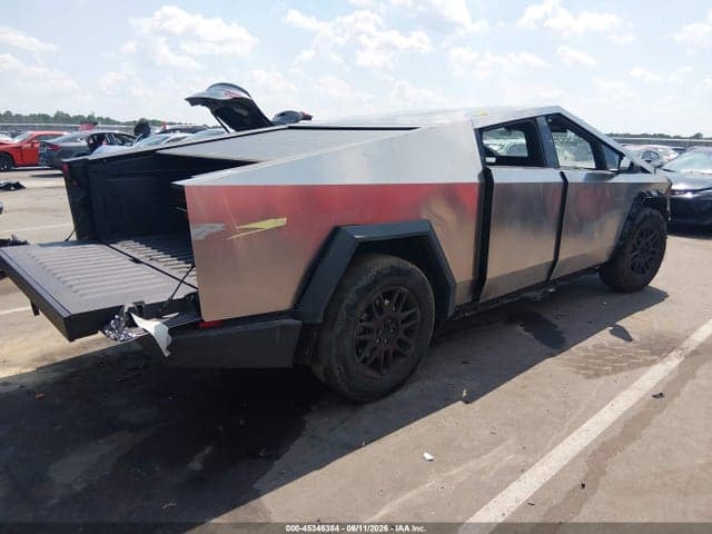 2025 TESLA CYBERTRUCK 4