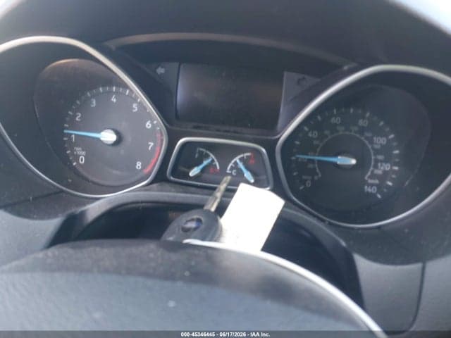 2017 FORD FOCUS SE 11