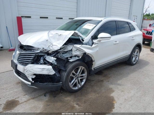 2015 LINCOLN MKC 2