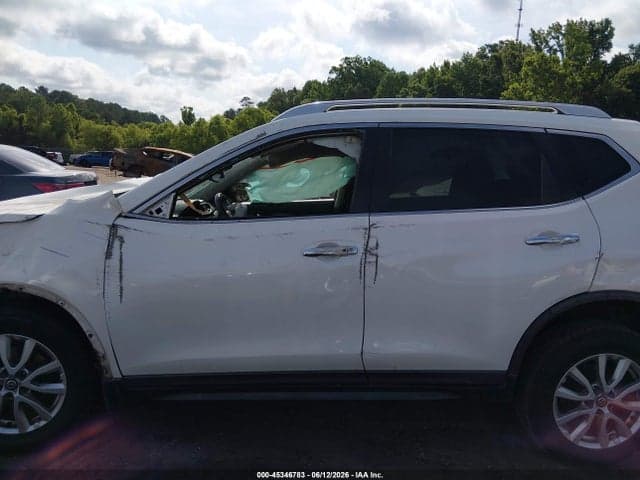 2018 NISSAN ROGUE SV 14