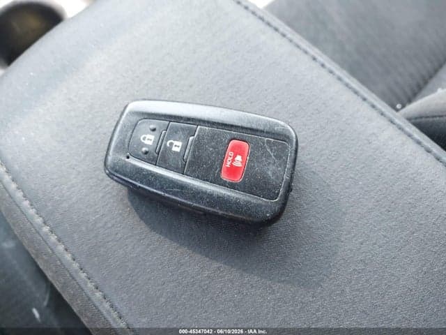 2017 TOYOTA PRIUS TWO 11