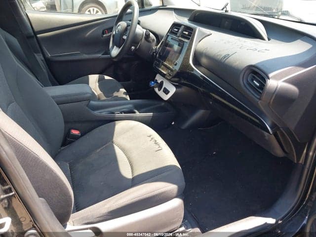 2017 TOYOTA PRIUS TWO 5