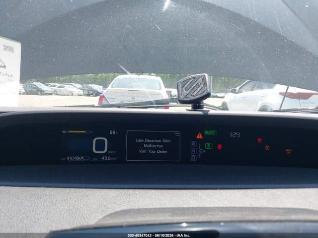 2017 TOYOTA PRIUS TWO 7