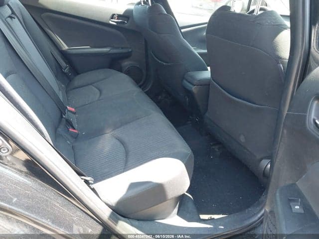 2017 TOYOTA PRIUS TWO 8