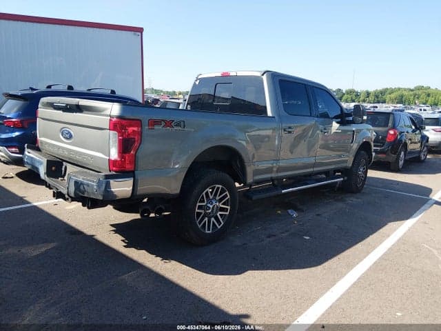 2019 FORD F-250 LARIAT 4