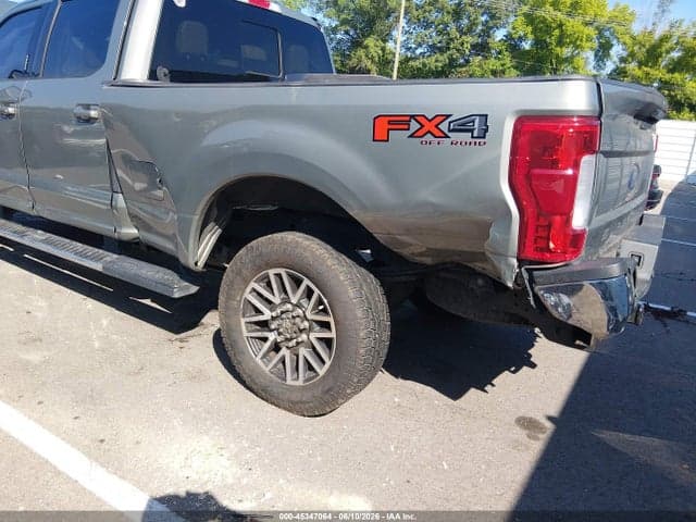 2019 FORD F-250 LARIAT 6