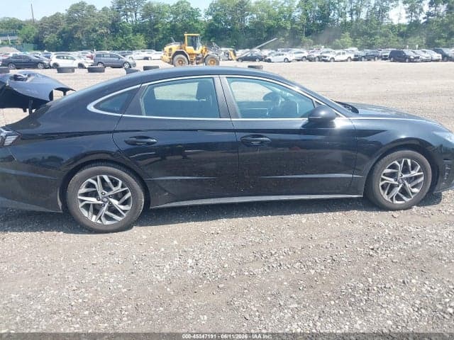 2022 HYUNDAI SONATA SEL 13