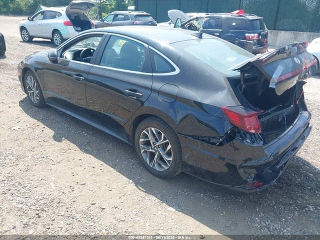 2022 HYUNDAI SONATA SEL 3