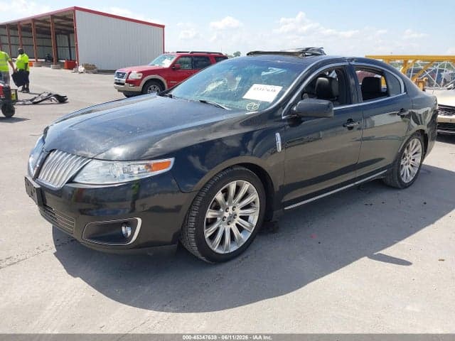 2011 LINCOLN MKS 2