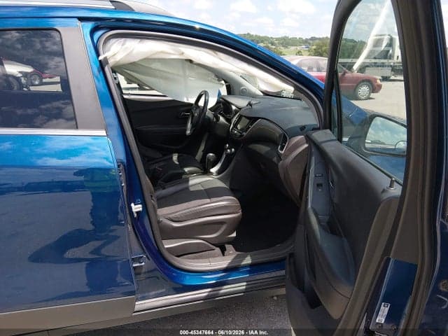 2019 CHEVROLET TRAX LT 5