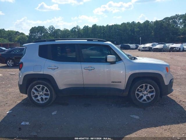 2018 JEEP RENEGADE LATITUDE FWD 13