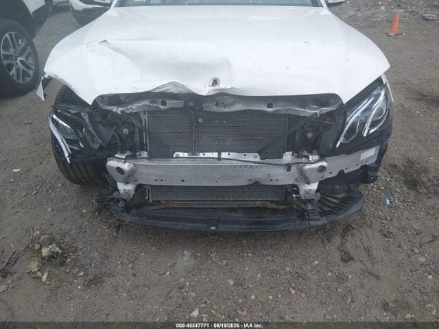 2019 MERCEDES-BENZ E 300 4MATIC 6