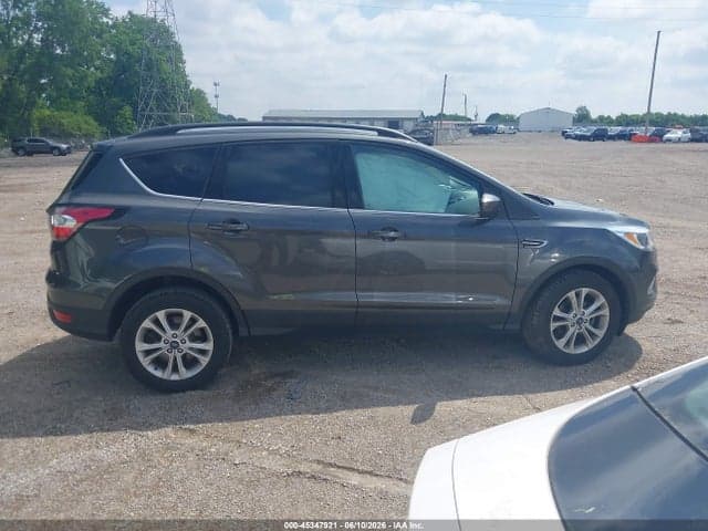 2018 FORD ESCAPE SE 13