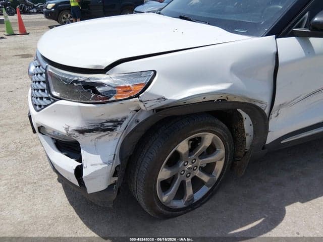 2020 FORD EXPLORER PLATINUM 6
