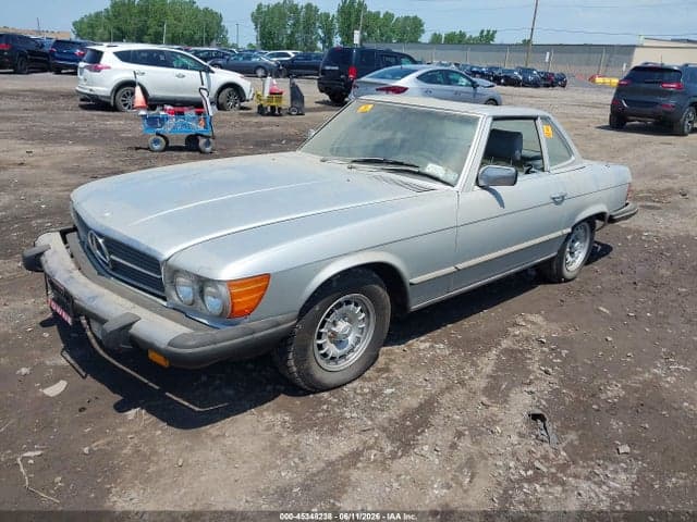 1982 MERCEDES-BENZ 380 SL 2