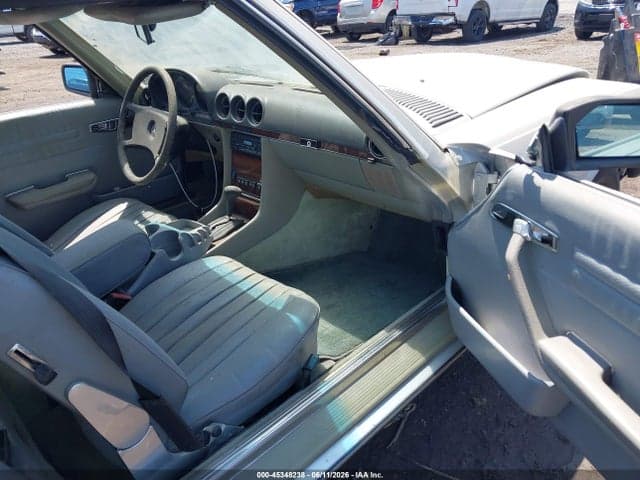 1982 MERCEDES-BENZ 380 SL 5