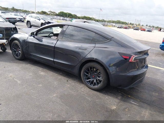 2024 TESLA MODEL 3 3