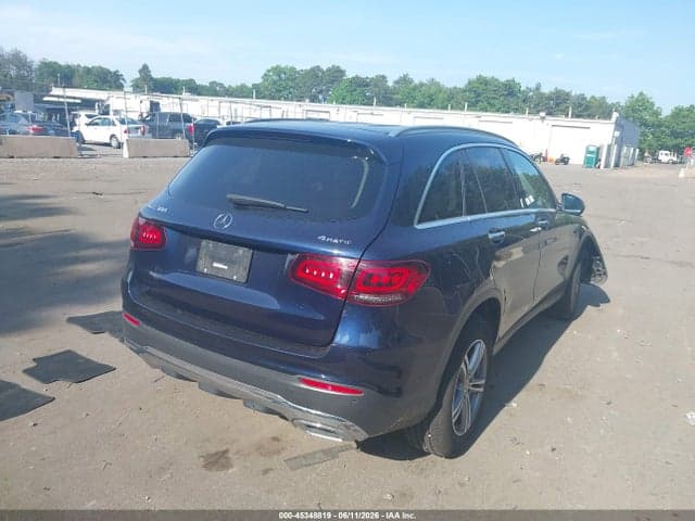 2022 MERCEDES-BENZ GLC 300 4MATIC SUV 4