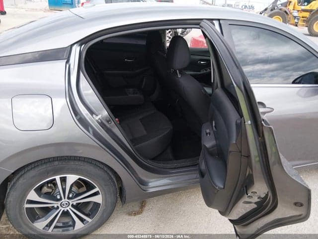 2022 NISSAN SENTRA SV XTRONIC CVT 8
