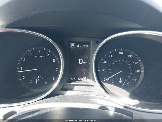 2017 HYUNDAI SANTA FE SE 7