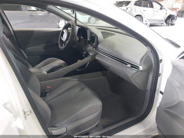 2023 HYUNDAI ELANTRA SEL 5
