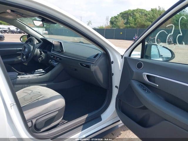 2021 HYUNDAI SONATA SE 5