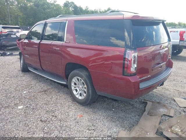 2017 GMC YUKON XL SLT 3