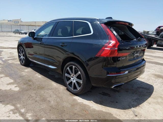 2020 VOLVO XC60 T6 3