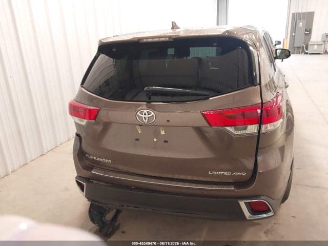 2019 TOYOTA HIGHLANDER LIMITED 16