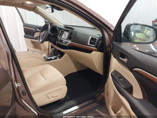 2019 TOYOTA HIGHLANDER LIMITED 5