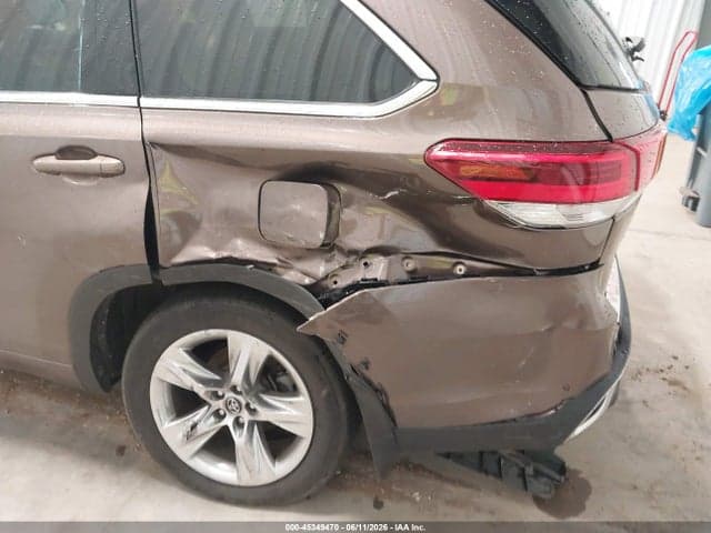 2019 TOYOTA HIGHLANDER LIMITED 6