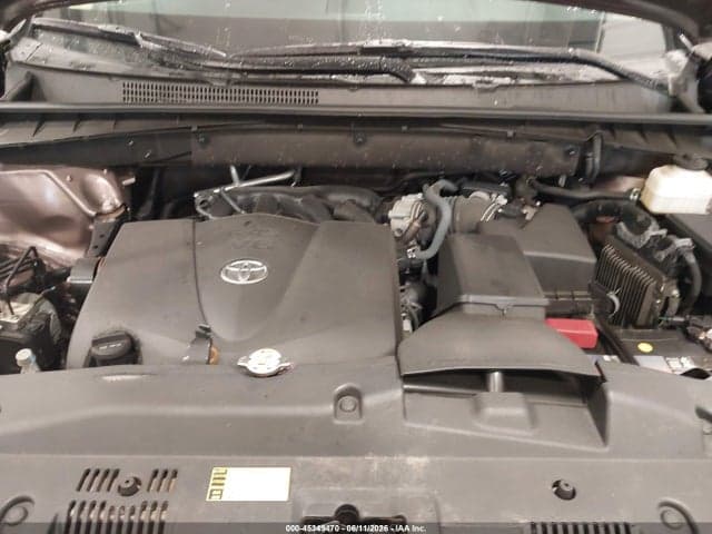 2019 TOYOTA HIGHLANDER LIMITED 10