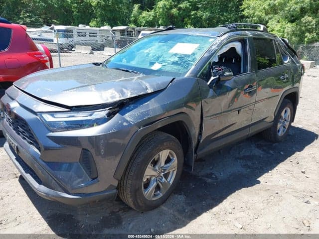 2025 TOYOTA RAV4 XLE 2