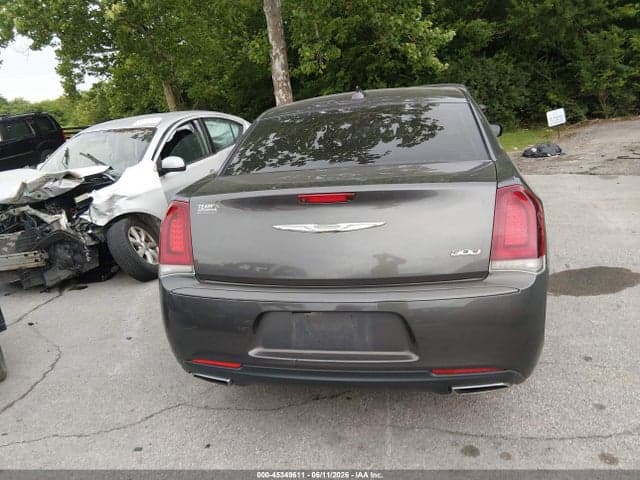 2018 CHRYSLER 300 TOURING 16