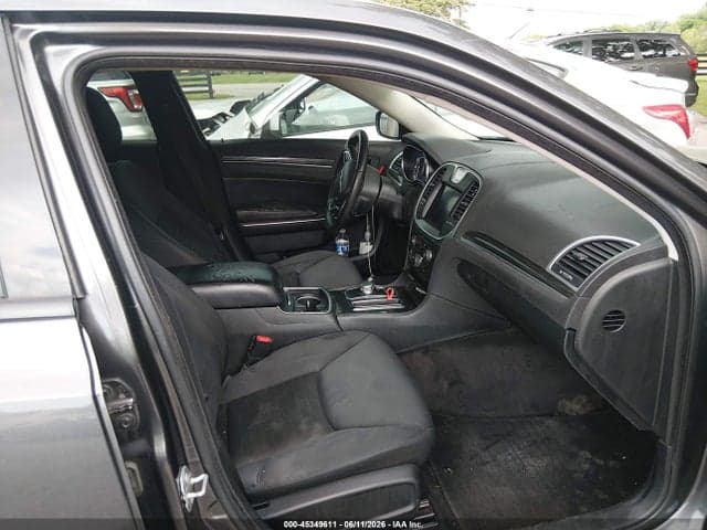 2018 CHRYSLER 300 TOURING 5