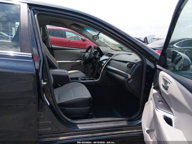 2017 TOYOTA CAMRY SE 5