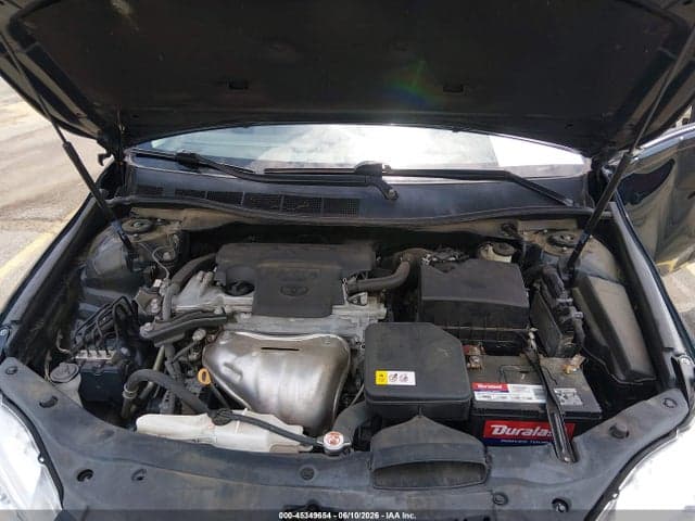 2017 TOYOTA CAMRY SE 10