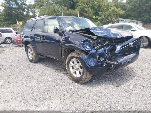 2023 TOYOTA 4RUNNER SR5 1