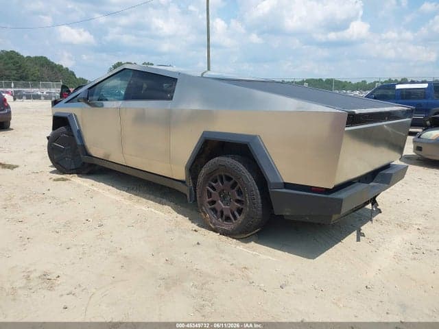 2024 TESLA CYBERTRUCK ALL-WHEEL DRIVE 3