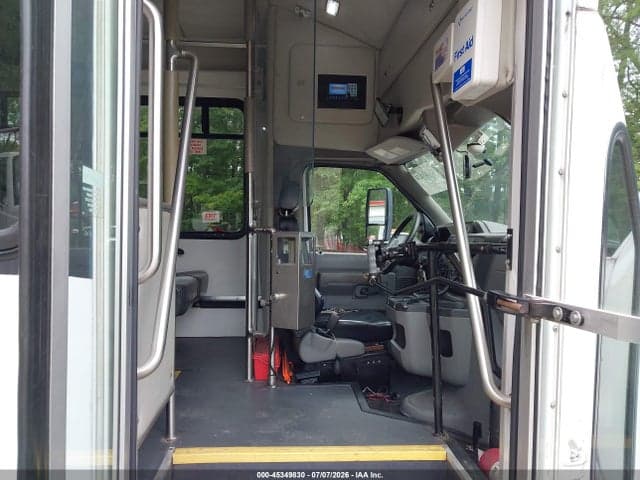 2019 FORD E-450 CUTAWAY 7