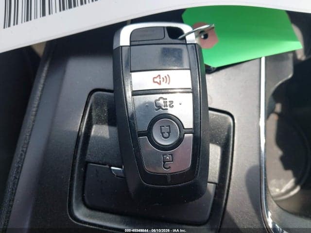 2019 FORD FUSION SE 11