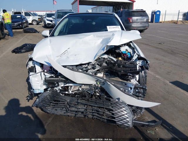 2025 TOYOTA CAMRY XLE 6