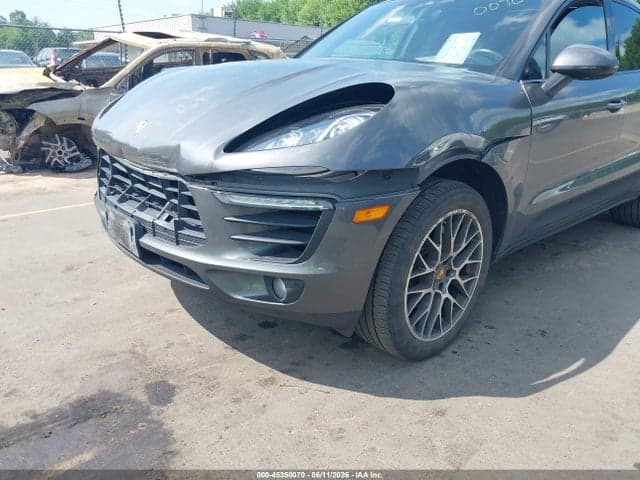 2017 PORSCHE MACAN S 6