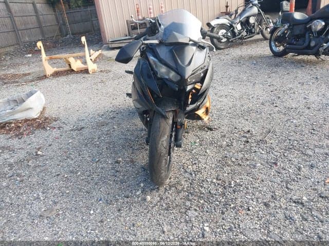 2025 KAWASAKI EX650 P 5