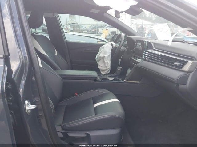 2025 TOYOTA CAMRY SE 5