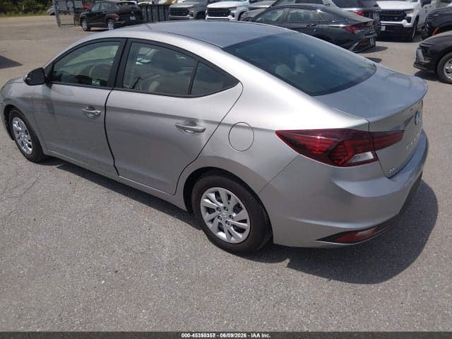 2020 HYUNDAI ELANTRA SE 3